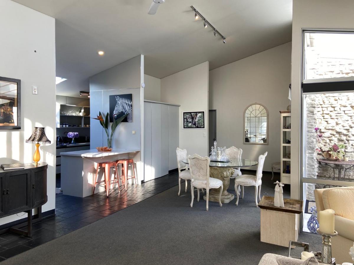 Maison Blue - Chic Inner City Townhouse Napier Exterior foto