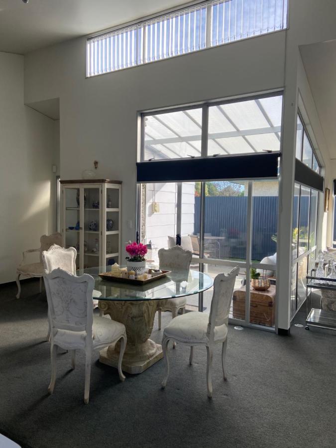 Maison Blue - Chic Inner City Townhouse Napier Exterior foto